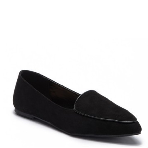BLACK Pointy Toe Classic Loafer Flats - Picture 2 of 4